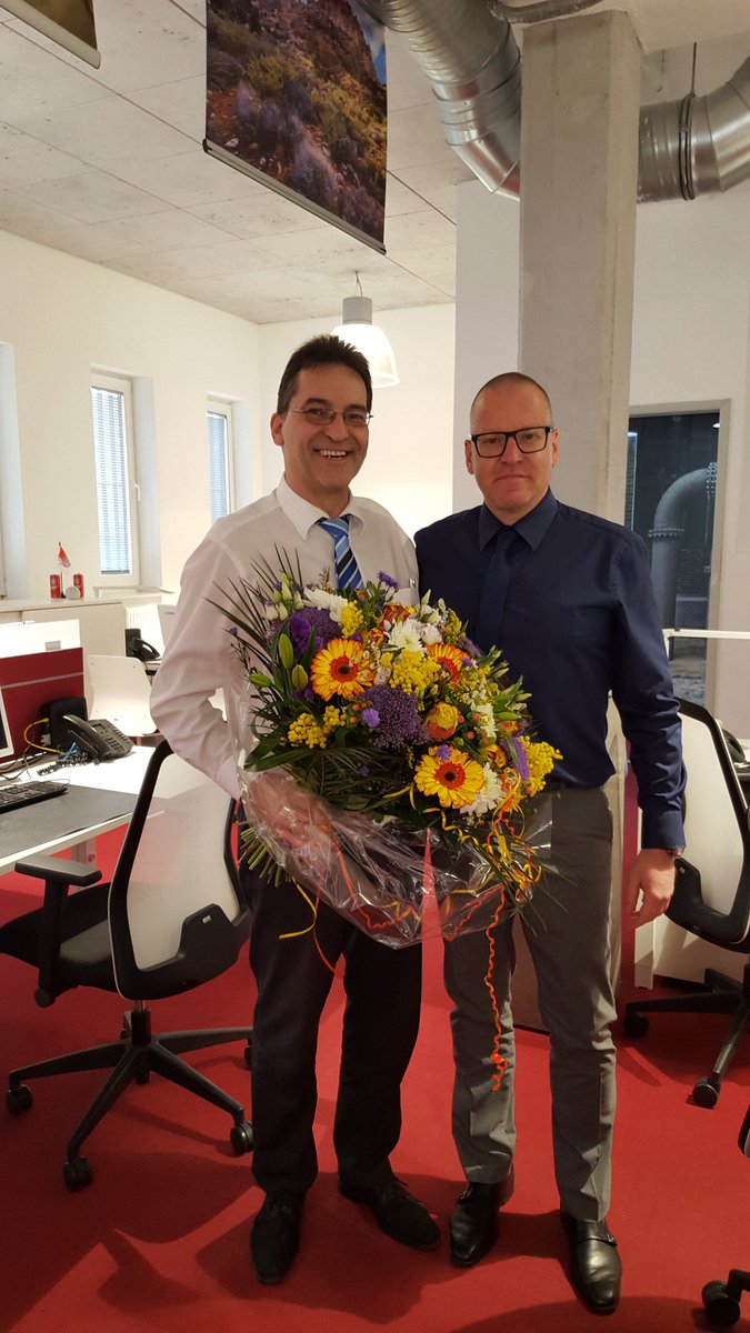 swedex_eu's tweet image. #Abschied bei #swedex: Wir bedanken uns bei Herrn Klaus Seroka, dem Alex Ferguson beziehungsweise Jupp Heynckes von swedex für 23,5 #erfolgreiche Jahre. Neugierig?&amp;gt;&amp;gt; swedex-jobs.de/abschied-klaus…