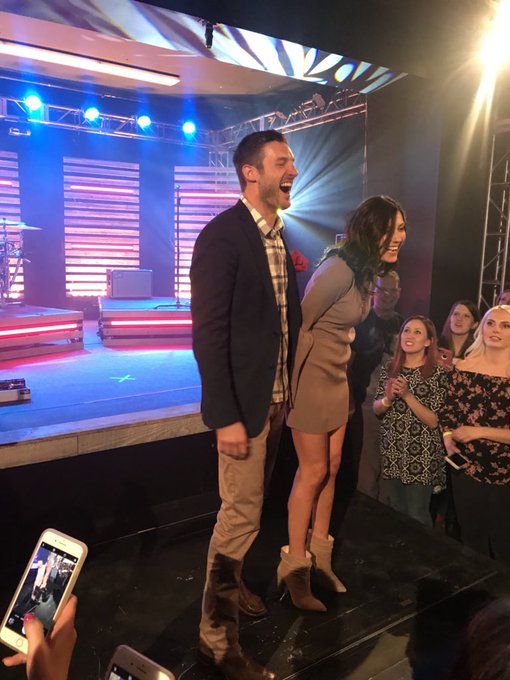 Bachelorette 14 - Becca Kufrin - Media SM - Discussion - *Sleuthing Spoilers* #3 - Page 47 DZWyGo3WsAEB-J9?format=jpg&name=small