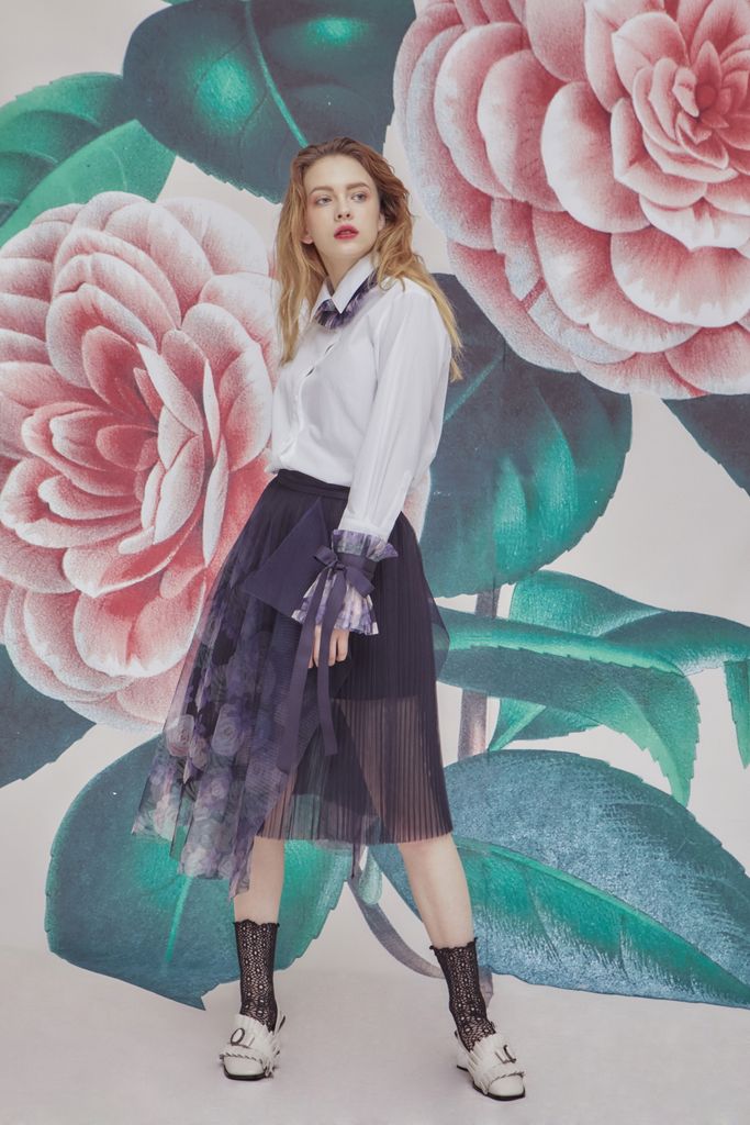 rumour_ch's tweet photo. NEW IN: Ti:Baeg Look at the Flower, available online now!

#spreadtherumour #tibaeg #newarrivals #boutique #madeinsouthkorea #seoulfashionweek #sfw #ss18 #fs18 #swissfashionblogger #emergingdesigner #zurich  #instafashion #teabag #designer https://t.co/gJD3xkxRW3