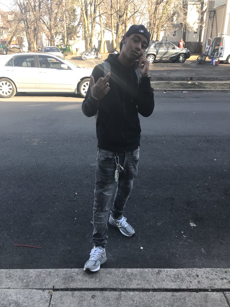 RubberbandQue's tweet photo. Salt kills slugs not playas 🤷🏾♂️ #FreedaFellas⛓ https://t.co/tCiJ62eO89