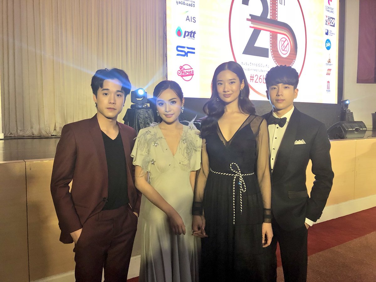 วันนี้มาลุ้นกันอีกซักรางวัล ! #นนกุล เข้าชิงรางวัลนักแสดงนำชาย จาก ชมรมวิจารณ์บันเทิง และ 🎬 #ฉลาดเกมส์โกง ก็ยังเข้าชิงรางวัลอีกมากมาย มาลุ้นกันค่ะ !!! 
#nonkul
#nadaoatist
📸 : <a href="/NadaoBangkok/">Nadao Bangkok</a>