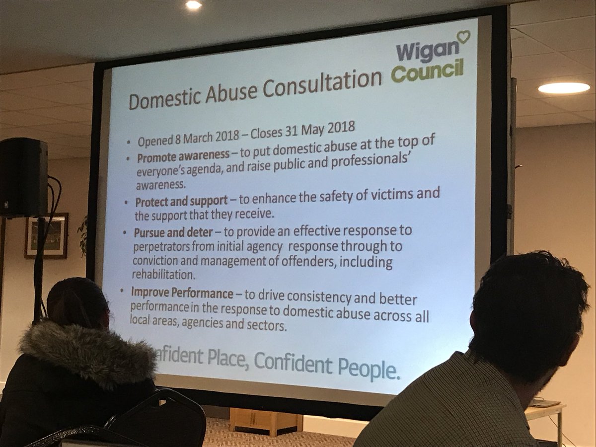 Nitchola's tweet photo. Steve Martlew talking at #WSCBConf18 about #DomesticAbuseConsultation which is looking at #PromoteAwareness #ProtectAndSupport #PursueAndDeter #ImprovePerformance @wiganlscb https://t.co/vSJIMZt9Z8