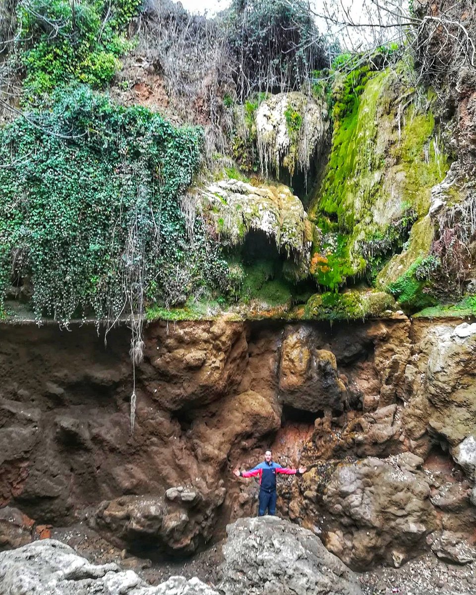 Recorre la #impresionante mina declarada Monumento Natural por su valor paisajistico formado a partir de un antiguo mar. En ella, descenderas con #rappeles #cuevas y recorrerás #senderos #inalcanzables ¿Te #atreves a #vivir ésta #aventura? 31 de Marzo
#aventuraextrema #naturaleza