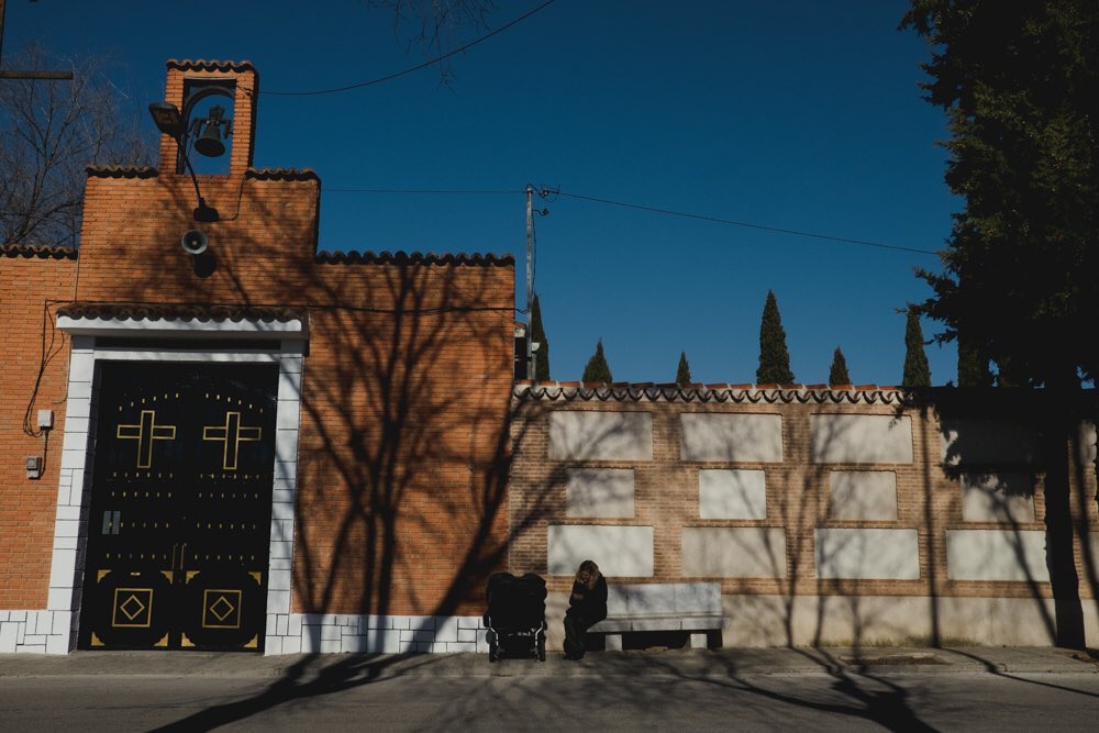 AFM_Cursos's tweet photo. Documentando la calle, @miguelcaavate continua con su proyecto. 
https://t.co/JlDNo5q4kw

#cursofoto #cursofotografia #aprendefotografia #cursofotografiaenmadrid #cursofotoenmadrid #aprendefotografiamadrid #cursosdefotografia #cursosdefotografiaenmadrid https://t.co/dkYNCyybX8
