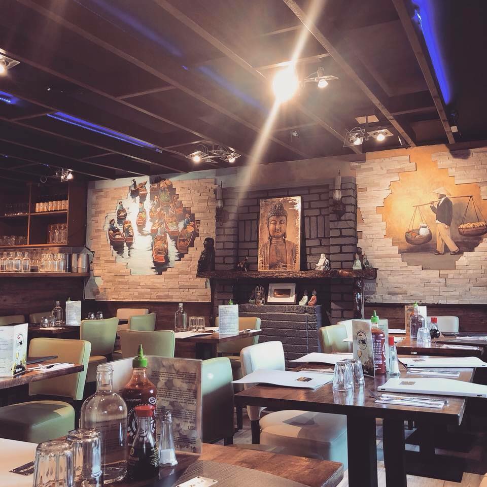 ThisIsGalway's tweet photo. With so many options, it can be hard to choose where to go in the city centre but these businesses are clearly on top of their game after great success at the 2018 Irish Restaurant Awards
@PapaRichGalway , @TGOfalafel , @Tigh_Neachtain , Le Petit Délice and  the Kasbah Wine Bar https://t.co/icPpHlvoUO