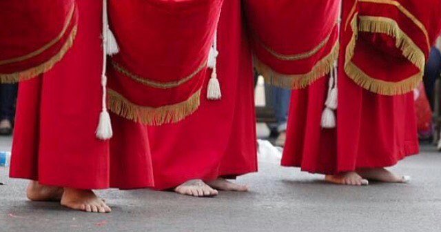 HernandezGar_J's tweet photo. Y con la de hoy se cumplen 14 años... con la misma ilusión que en la primera procesión. Este año sin duda será especial.
#M21 #LosColoraos #Burla #Roperos #MiercolesSanto #CristoDeLaSangre https://t.co/GgMOMGaM4c