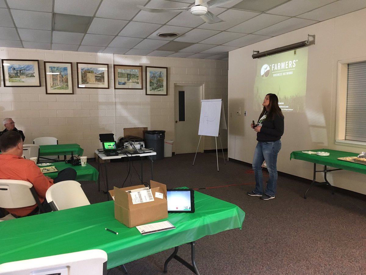 schlipf_jacob's tweet photo. @EricHuber485 and @akrhenley presenting at our final @precision_plant 20/20 Refresher meeting.  Even did a FaceTime of the meeting to Arizona! https://t.co/m4zrQOU9RA