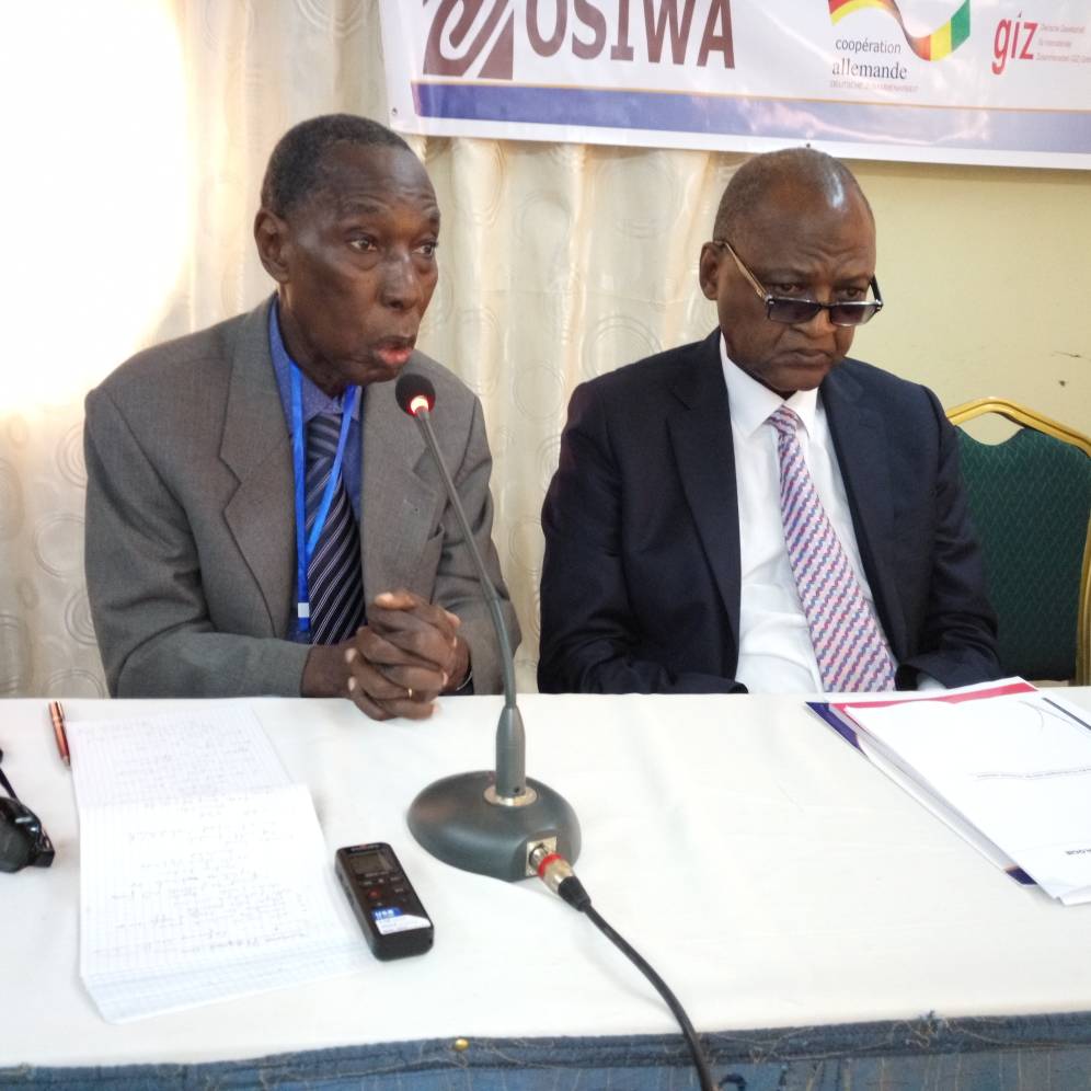 IbrahimaANiang's tweet photo. #FOCOMINES 2018, l'ancien Ministre des Mines M. Soumah fait un plaidoyer pour une meilleure organisation du secteur de l'exploitation artisanale de l'or @ibrahimaaidara1 @OSIWA1 https://t.co/RLR9oW9IKY