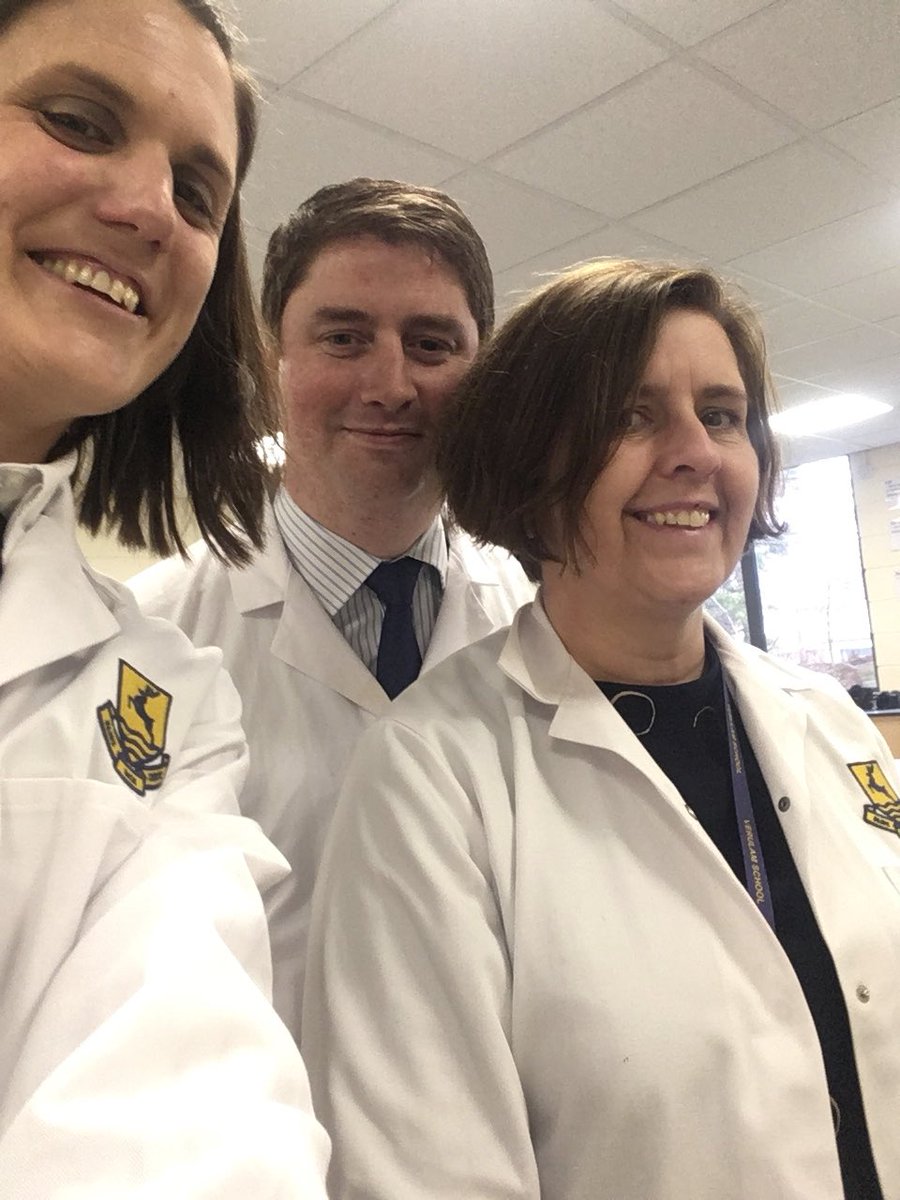 Getting ready for the photos to be taken for <a href="/STEMLearningUK/">STEM Learning</a> students and teachers looking forward to showing off our STEM activities! <a href="/VerulamMaths/">VerulamMathsDept</a> <a href="/VerulamScience/">VerulamScience</a> <a href="/Verulearning/">Verulam School T&L</a>