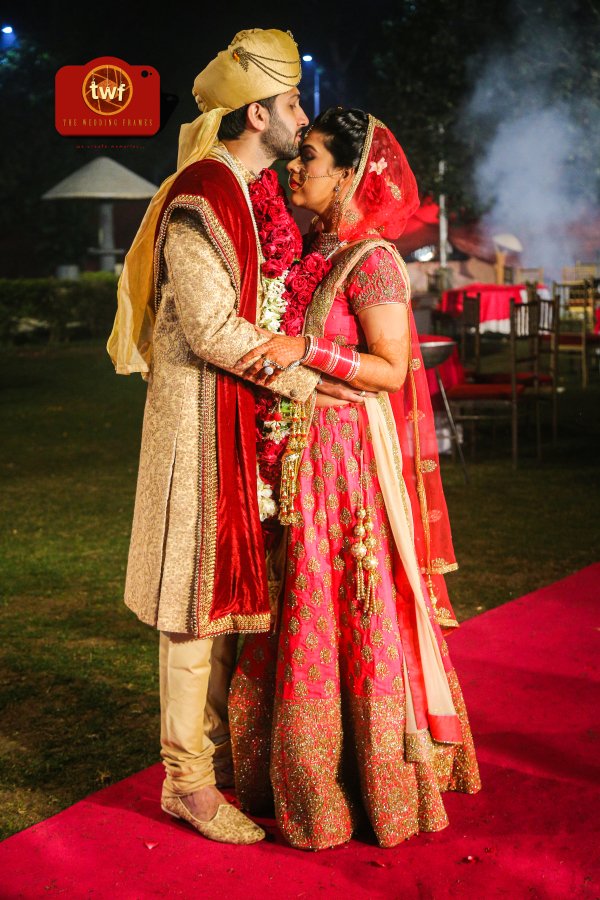 theweddingframe's tweet photo. “To love is nothing. To be loved is something. But to love and be loved, that’s everything.”
#WeddingPhotography #CandidPhotography #IndianBridal #Wedding #Bridal #TheWeddingFrames #Fashion #WedMeGood #WeddingSutra #love #Happiness #SpecialMoments https://t.co/vlVGtJNgon
