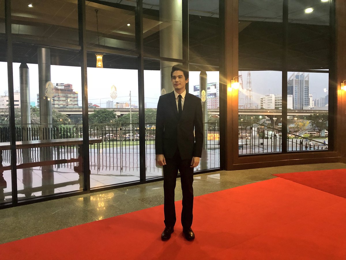 วันนี้มาลุ้นกันอีกแมตช์!! พี่ซันนี่ เจมส์ นนกุล ออกแบบ และ อุ้ม มาร่วมงานประกาศรางวัล ชมรมวิจารณ์บันเทิง ครั้งที่ 26 🎬 พี่ซัน~นนกุลชิงนำชาย ออกแบบชิงนำหญิง เจมส์ชิงสมทบชาย และ 🎬#ฉลาดเกมส์โกง ก็ยังเข้าชิงรางวัลอีกมากมาย มาลุ้นกันค่ะ !!! 

#nadaoatist