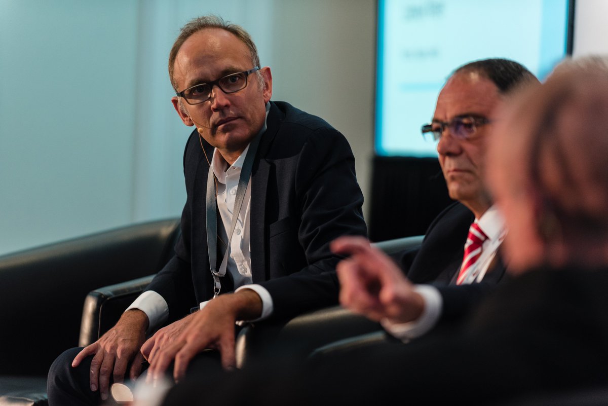 WvdMPhotography's tweet photo. Panel discussion chaired by Paul Miller @CrossBorderMine Indaba 2018. #CBMSIndaba2018 @joburgindaba   #eventphotography #wynandvandermerwe @HarmonyGoldNews @Implats   @SBI_SouthAfrica #africansunmining @IsimiloDBO @cipsnews   @phambilicm @StandardBankZA @HoganLovells @NedbankCIB https://t.co/O1upRduIpD