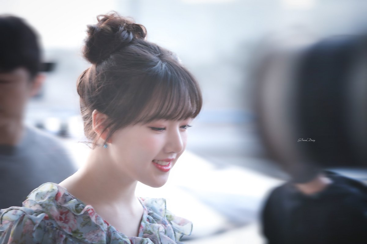 Gfriend_Diary's tweet photo. 180328 김포공항 출국 예린 #여자친구 #예린 #gfriend #yerin

HQ link
💕 https://t.co/PpNhpJpt80 https://t.co/wdwCH9yWrt