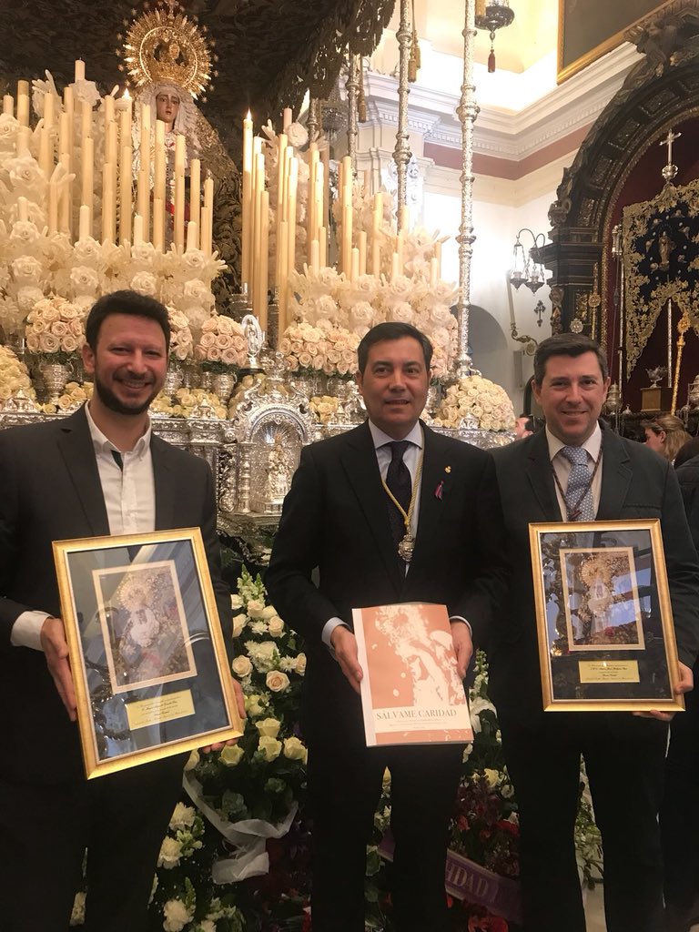pasionensevilla's tweet photo. Hoy el Baratillo estrena marcha. Se tocará en Tomás de Ybarra. Con el nombre de «SÁLVAME CARIDAD», Autor: Antonio Javier Rodríguez Rojas y Arreglos y Adaptación: Manuel Alejandro González Cruz https://t.co/qBqHL5Y395 #SsantaSevABC #SsantaSevilla18 https://t.co/xALuWdpKmS