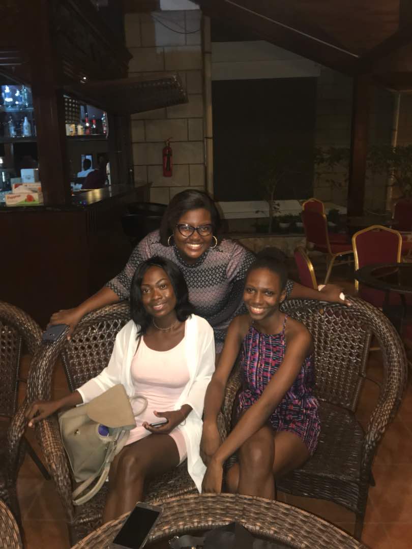 essssie___'s tweet photo. No friends better than mine ❤❤❤❤❤ https://t.co/1JFpjgazQl