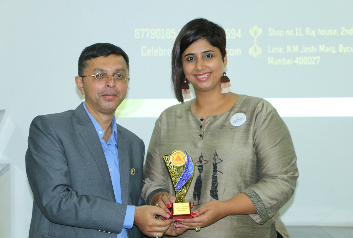 jamms_official's tweet photo. Mast Mom &amp; Chief Connect Officer - Ritu Gorai felicitated for doing exceptional work in 'Women Empowerment' by Cynergi Writers Forum !😀

#jammsnetwork #snsutra https://t.co/NBgsBPmjxP