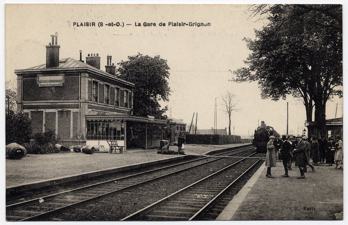 Patrimoine78's tweet photo. La #Collecte #80ansSNCF c'est cette semaine ! 
Les #AD78 vous accueillent ce vendredi 6 et samedi 7 dans le cadre de la collecte SNCF. 
Apportez vos #archives privés pour les faire numériser ou les proposer en dons ! 

Rdv👉https://t.co/E4KJXw7HFz 
infos👉https://t.co/oTz7pYHKjx https://t.co/4d0vKxZsy8
