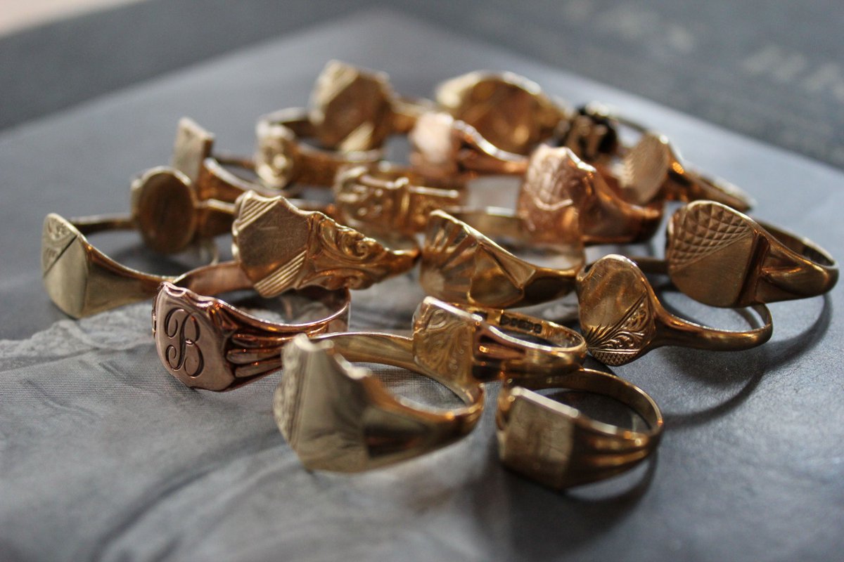 旅するアンティーク On Twitter 英国製 ヴィンテージ シグネット