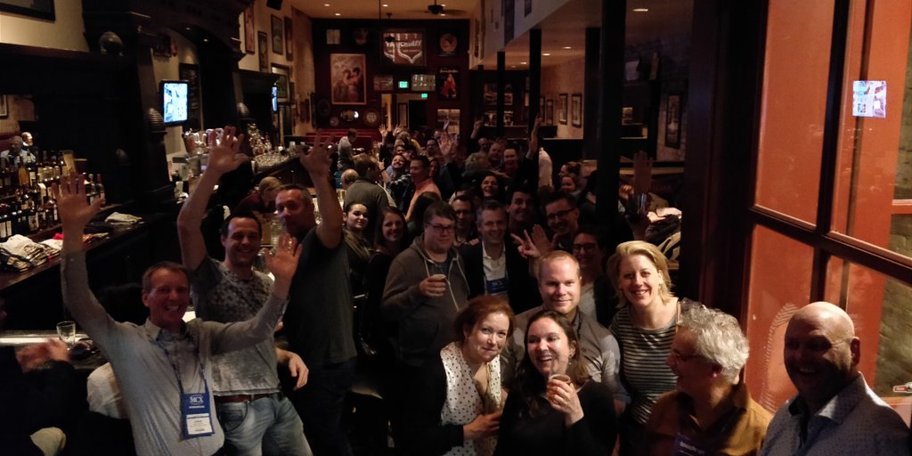 jane_broad's tweet photo. @HEUG #alliance18 # afterparty at the #beerhive in #SLC #lovemyjob #thisisnotmyjob #volunteeringrocks https://t.co/HkyM473iVx
