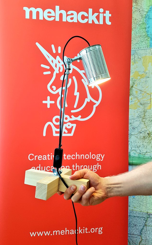 mehackit's tweet photo. Wow - thank you thank you thank you #trashdesign!!! The lamp is wonderful! #creative #design #workshop #project https://t.co/7gt5fTGchG https://t.co/q5sD6fVueO