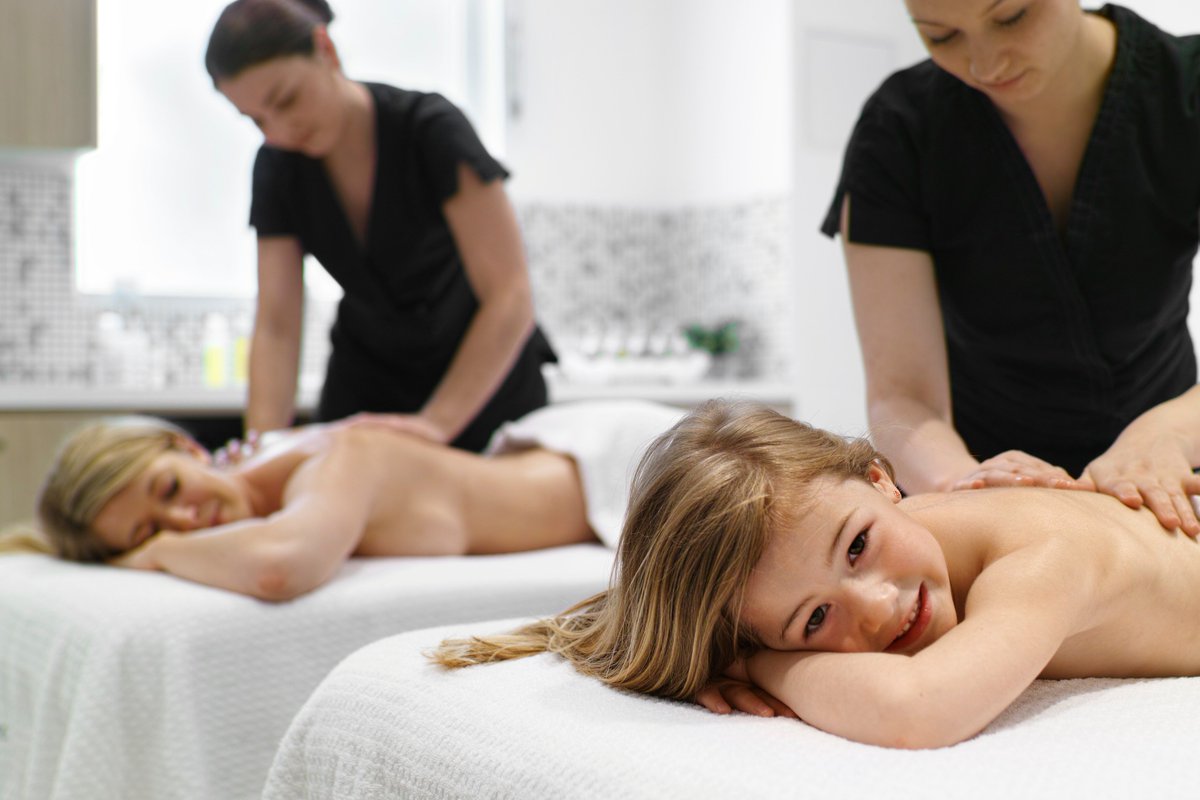 #LeSaviezVous vos enfants peuvent aussi se faire masser à <a href="/CP_Lac_Ailette/">Center Parcs Le Lac d'Ailette</a> au <a href="/DeepNatureSpa/">Deep Nature Spa</a> 😇😜