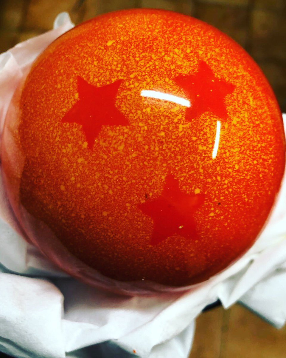 foixdesarria's tweet photo. Bola de Drac! #dragonball #xocolata #mona https://t.co/UGM22qlifn