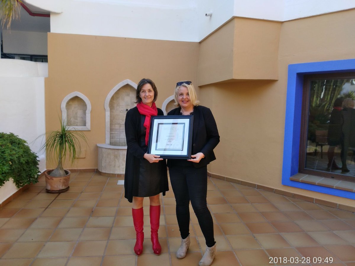Alexandra997755's tweet photo. #SaharaSunset @diamondresorts Select Resort #IntervalInternational Thank you #SAHTeam for providing #quality #vacation #experiences #Dperfectservice #StayVacationed https://t.co/jDJrSTWmx5