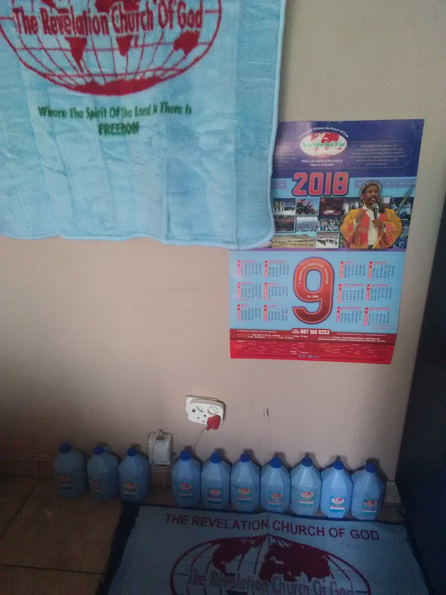 Dorothy55261694's tweet image. #oursideofthestory-Kuhle baNtwana beSithunywa .
Sikhulekela uhambo oluhle sibheke eNtabeni,
siholwa umoya omuhle okuso isThunywa esikhulu esivunywe iZulu nezinye iziThunywa zavuma.Sihole Ngelengele silungisa nowethu umoya sizikhumbuzo osifundise khona ukuze senze kahle. "RADEBE"