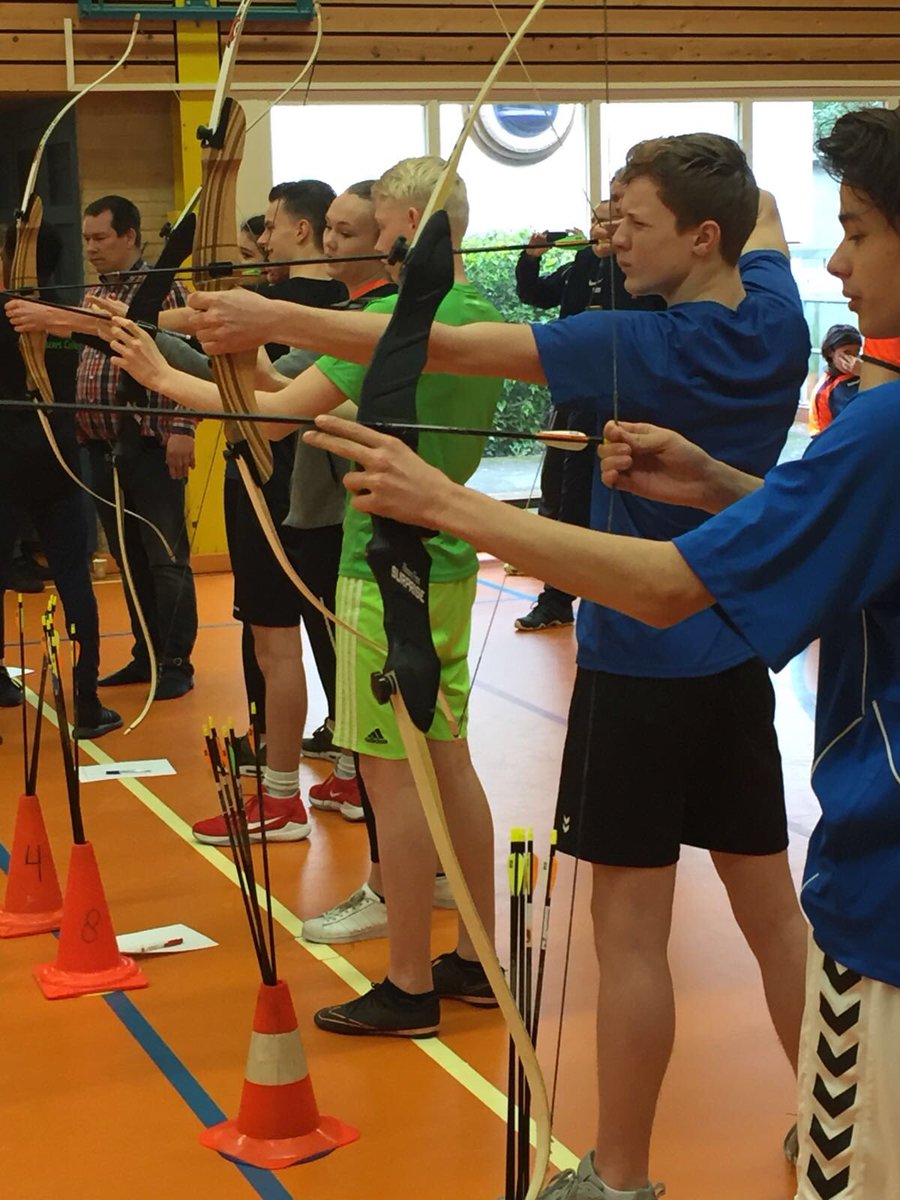 Heemgaard's tweet photo. Vandaag doen 4 derde klassers mee met de sportiefste school/ leerling van Apeldoorn. Veel succes!! https://t.co/iZOV9ARs7H