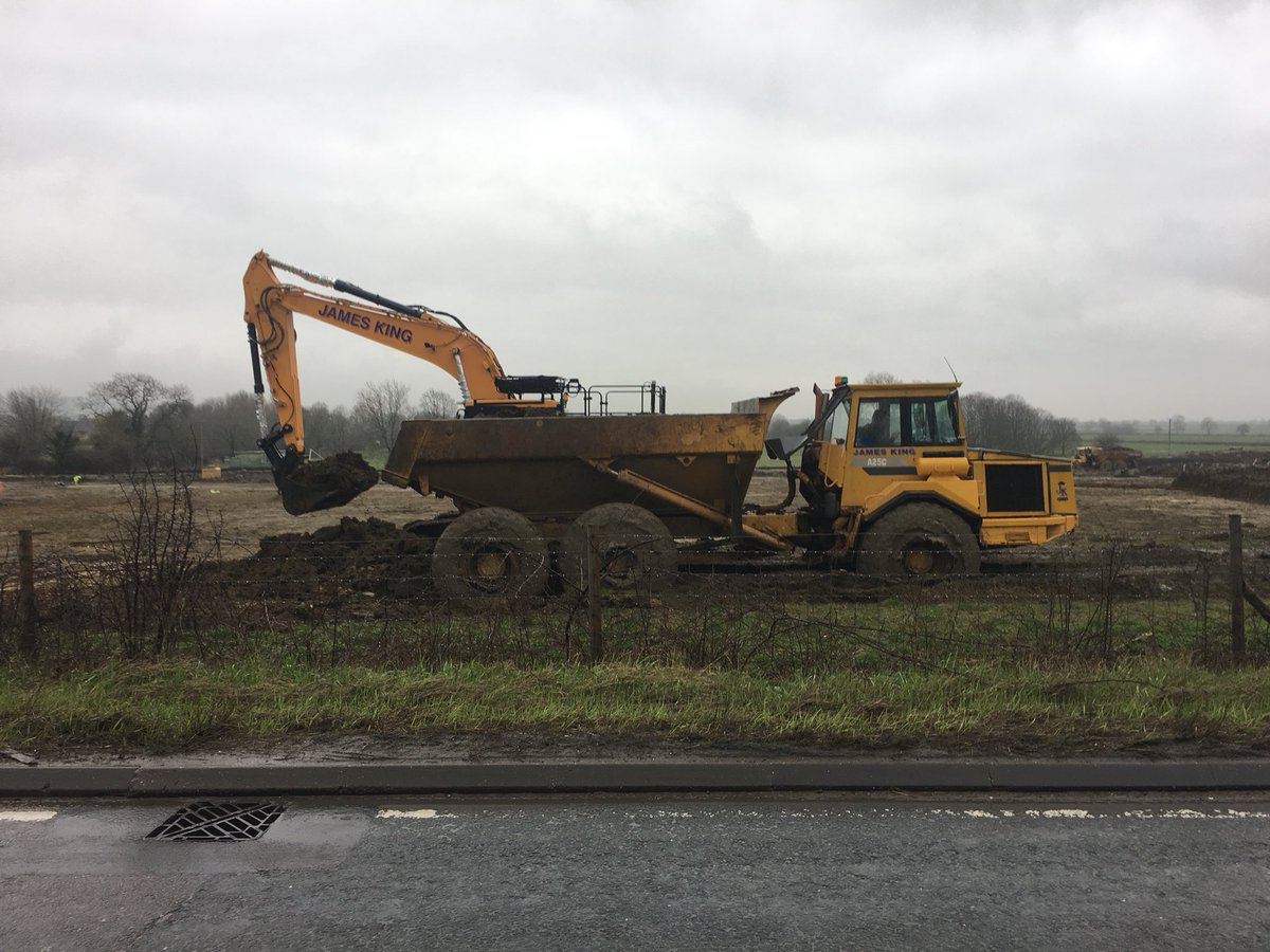 No1FarmerJake's tweet photo. More #land being lost to houses that won’t provide #food or Wildlife habitat anymore https://t.co/li0aAua1e6