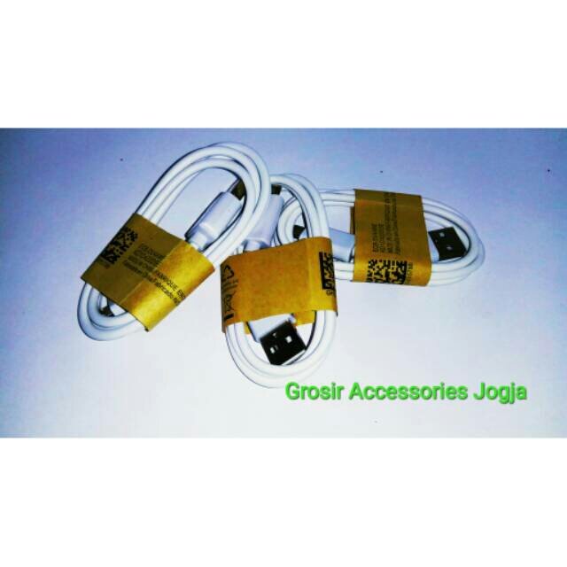 hansaplash's tweet photo. Saya menjual Kabel USB Samsung Ori 99%/OC seharga Rp4.000. Dapatkan produk ini hanya di Shopee! https://t.co/FPGTa2BvJJ #ShopeeID https://t.co/5PoAUvpZ6Y