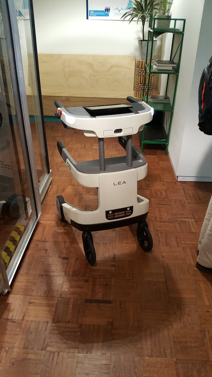 jochemooijevaar's tweet photo. Mooie ideeën en ervaringen op de zinvolle robotica in de ouderenzorg bijeenkomst van @VilansNL https://t.co/LPMaohcLM3