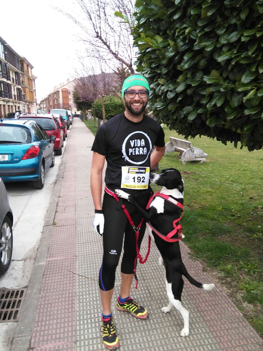 Clubvidaperra's tweet photo. Nuestros super Diego e Izal solo pudieron participar en una etapa de la #canicrossdemandaextreme en #ezcaray disfrutando cada kilometro! https://t.co/bF59Le9nDj