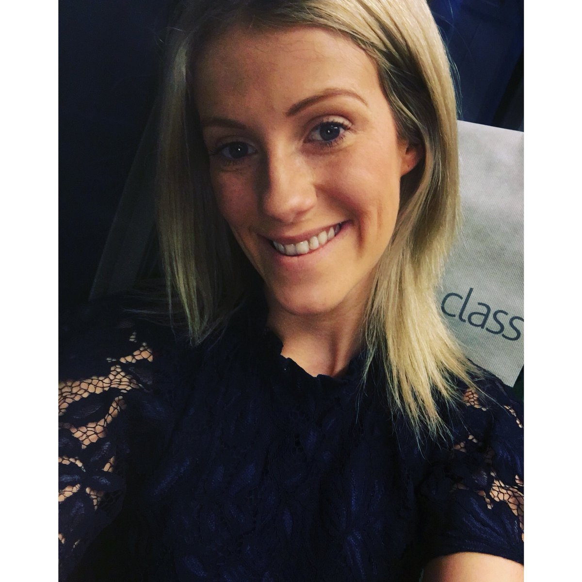 CatherineKeats's tweet photo. I’m off to London for my casting ☺️☺️⭐️⭐️🚂🚂 #ChooChoo #TrainstopSelfie #Casting #Actor #London #Birmingham #LetsDoThis https://t.co/nln3ZHVWGx