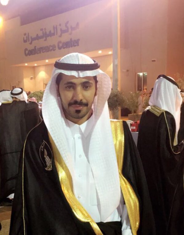 الف مبروك  الف مبروك 
نزف التهاني للعم والوالد بتخرج المهندس / مشارى بن ثروى الهمزاني  من جامعه حائل
اسال الله ان يوفقكم في حياتكم العمليه والعلميه متمنين لكم التوفيق