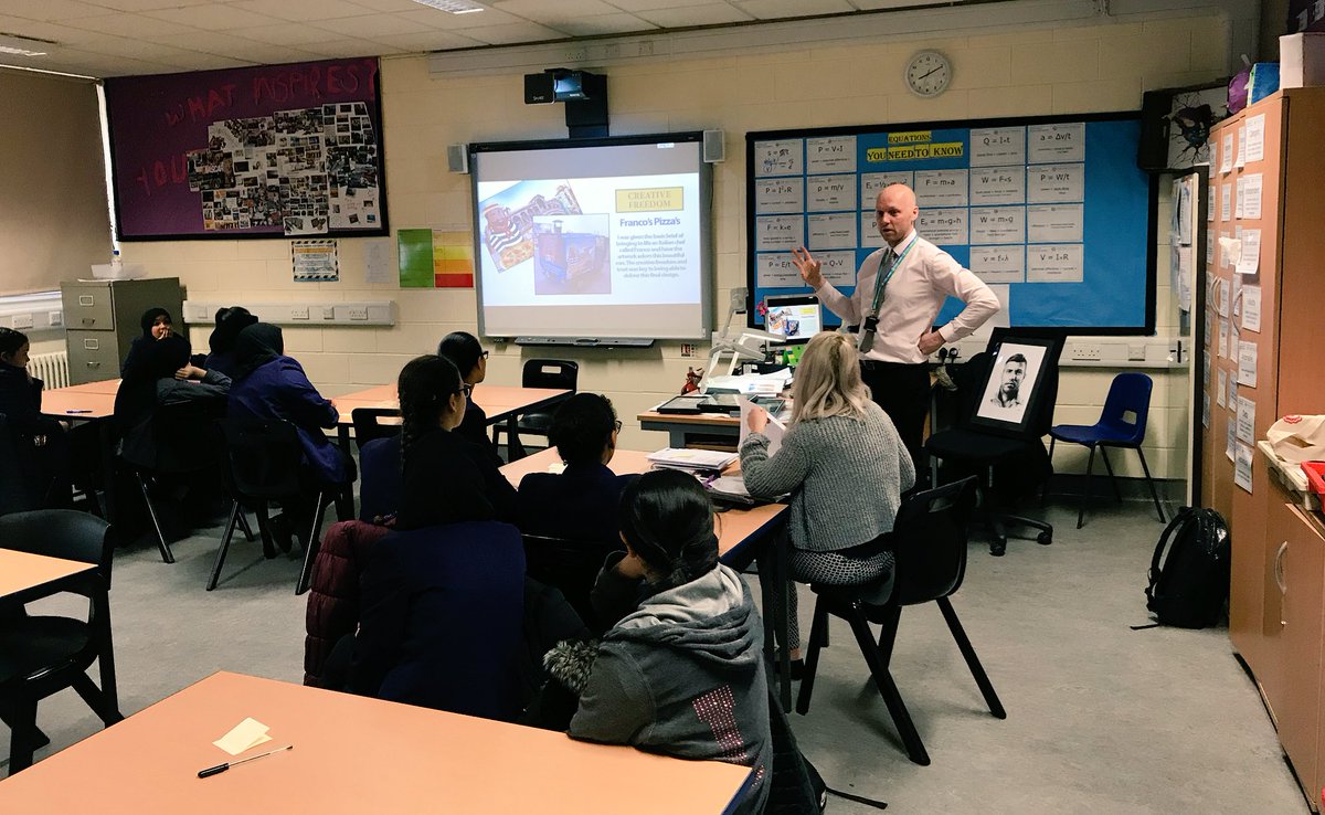 wrhs1118_CEIAG's tweet image. As part of #DeepLearningDay, we’ve got some exciting activities going on. Support staff are delivering careers talks to Year 8 throughout the day. Mr Eagleton kicked us off with a look back at his career as an artist and designer.