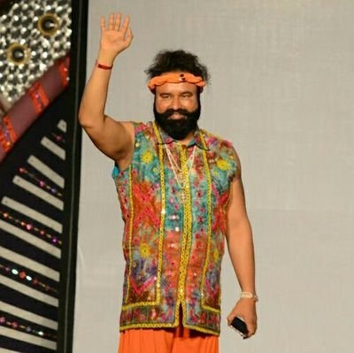 AInsaaaaaa's tweet photo. Tujh #Bin jeena bhi
#Kya jeena teri #Chokhat
Mera #Madeena kahin
Our na #Sajjda Gavara
#Asssan te tenu,.,... #Rabbbb Maneya
#SaintMSG_Initiative55 https://t.co/jSbnqDXaev