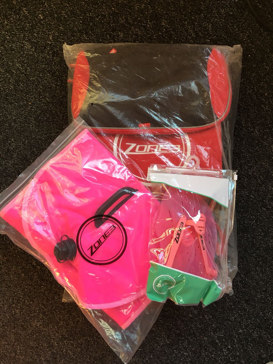 ClubTiming's tweet image. Competition Prize News!

Many congratulations to Cath who won our "Virtual Micro Tri" Competition at The London Tri Show ... a wonderful bundle of swim goodies is coming your way!