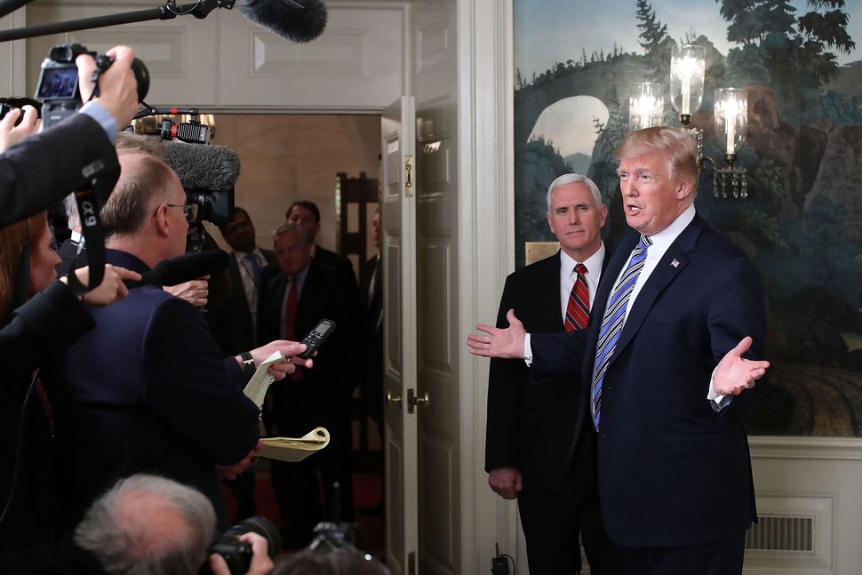 Spending bill signed by Trump paves way for 5G #Stroke #Consumption(economics) #Bill(law) goo.gl/aAdECG