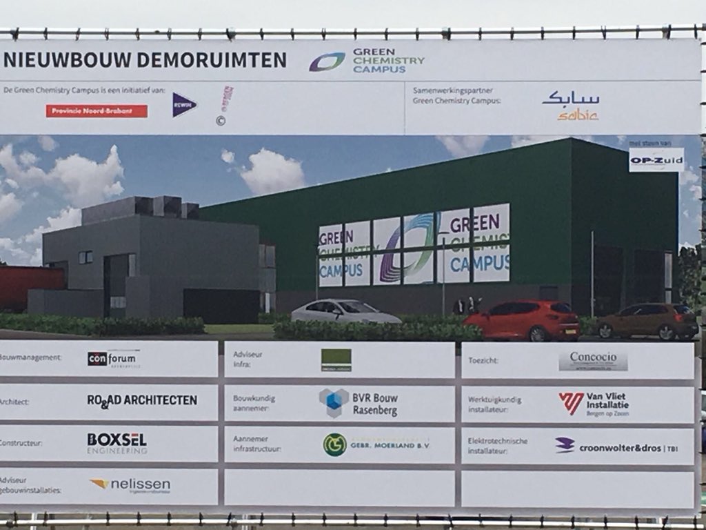 Petradkr's tweet image. Bouwbord is geplaatst! Trots op aandeelhouders @Brabant @AangenaamBoZ @nvrewin #SABIC. Suc6 #conforum #racou-advies #concocio #ro&amp;amp;adArchitecten #boxselengineering #nelisseningenieursbureau #BVRBouwRasenberg #moerlandBV #vanvlietInstallatie #croonwolter&amp;amp;dros @GreenChemCampus