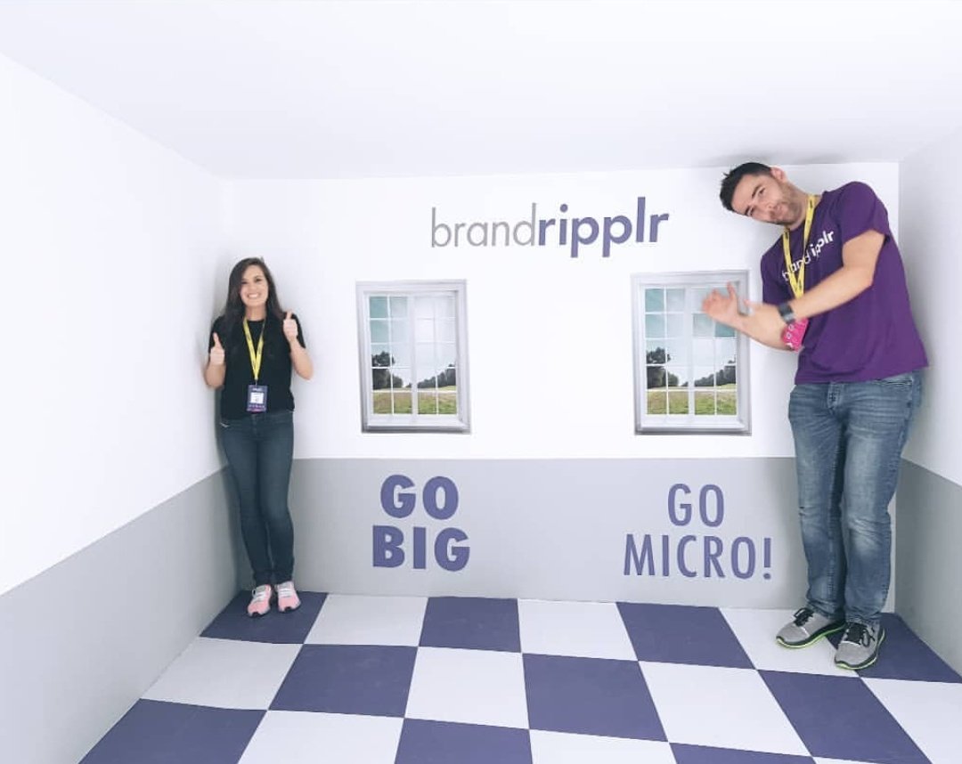 insydo_DXB's tweet image. Hula hooping, basketball and super cool illusion rooms - we're loving the vibes at #stepdigital right now! 😎🙌 #STEP2018 #Dubai