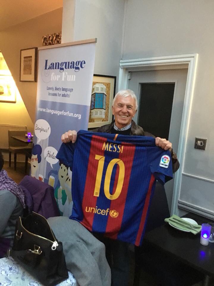 MariaDR785's tweet photo. A fantastic evening to end the term of “Spanish for Fun” #LanguageforFun at #BarCatalanTapas in #Warwick with my lovely learners! Thank you so much everyone! Muchas gracias 🍷🍻🥘👩🏻🏫💃🏻🇪🇸 See you again on the 17th April! #SpanishClasses #SpanishforFun #Warwickshire https://t.co/XU6RnnHNt1