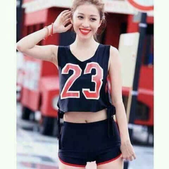 ZachsShop's tweet photo. I'm selling Sexy Sports Muscle Tee + Shorts Terno for ₱380.00. Get it on Shopee now! https://t.co/4T0eUOXPSB #ShopeePH https://t.co/Ubz9vyQeZu