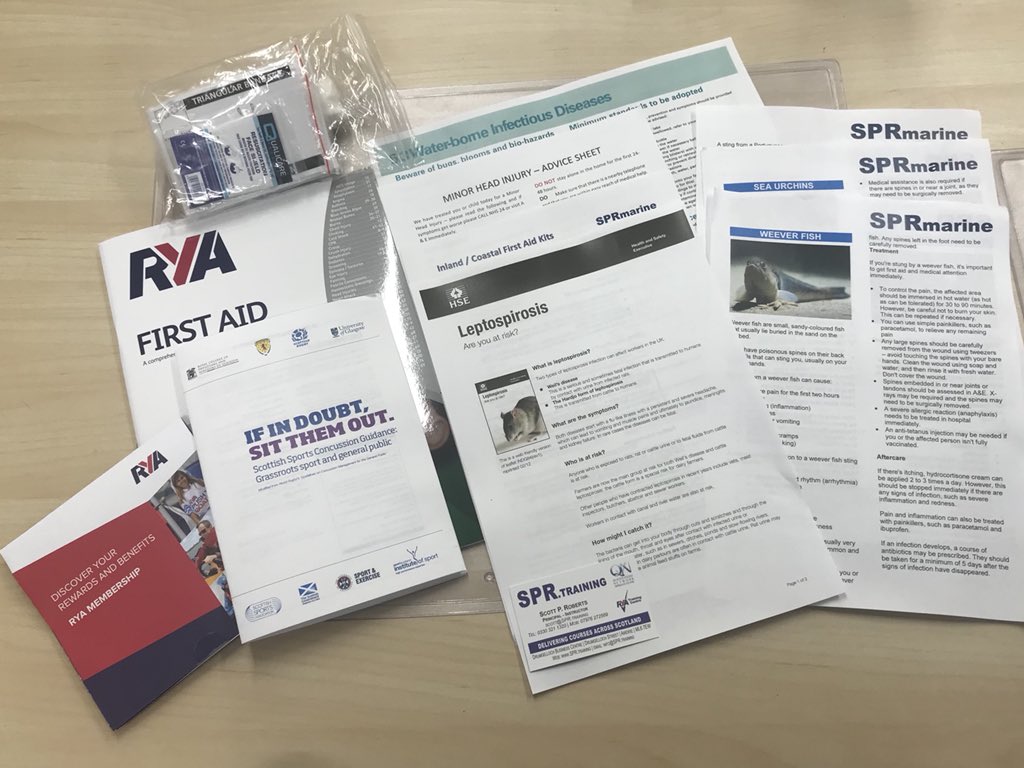 FirstAidatSea's tweet image. RYA First Aid Course - spaces left Friday 30th March - Airdrie @RYAScotland - with members of @CCCBARDOWIE - #savealife #ryatraining #FirstAid