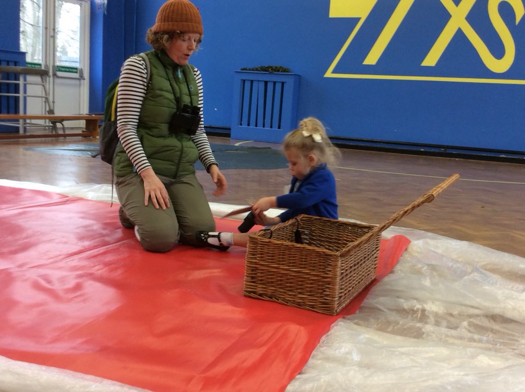 HillstonePS's tweet photo. Joe has lent us a boat to explore the riverbank. Poppy is showing Ruby how to use an oar. Joe left us a basket of supplies. @PlayHouseBham #languagealive #hpseyfs https://t.co/HyFwGGhRHl