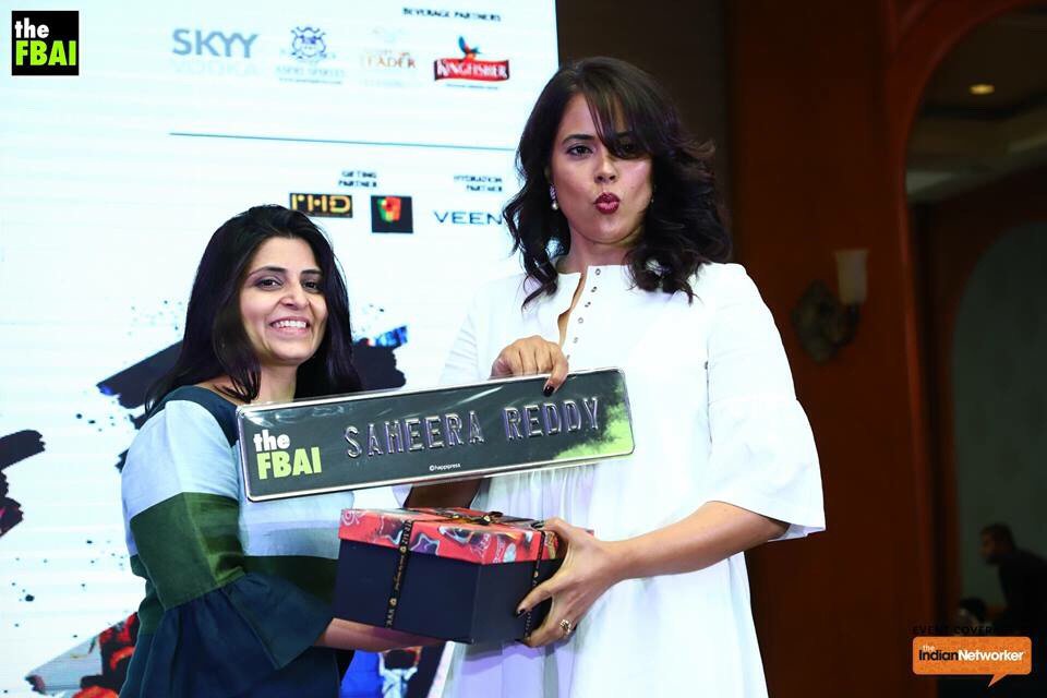 happipress's tweet photo. The gorgeous Sameera Reddy @reddysameera with her personalised @happipress plate at the @FoodBloggerAI awards.
#happipress #yourthoughtsembossed #IFBA2017 @SameeraReddyFC https://t.co/pHcywriIZK