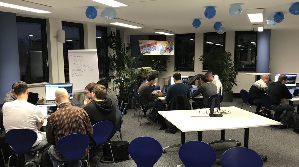 novatecgmbh's tweet photo. Wir feierten letzten Donnerstag ausgelassen den 5. #Docker Geburtstag in #Stuttgart 🙂 #dockerbday #dockerbirthday #docker #dockerusergroup #teamnovatec - https://t.co/pcDiqsTzMg https://t.co/o9QCxHk8X9
