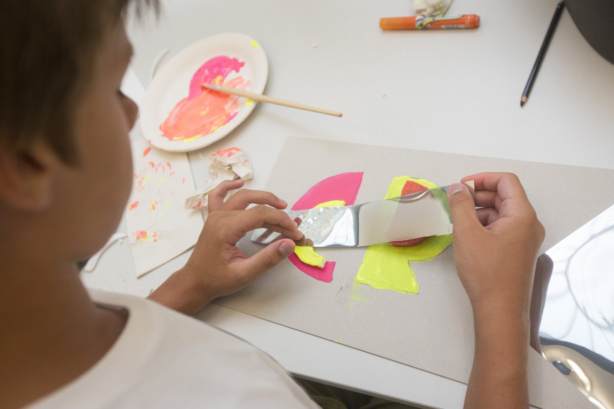 SCHIRN's tweet photo. LETZTE FREIE PLÄTZE!
Nächste Woche findet das #OSTERFERIENPROGRAMM zur Ausstellung #BASQUIAT für Kinder von 8–11 Jahren statt
Infos und Anmeldung: https://t.co/g9yCitxtVU https://t.co/9uWQgzvnVU