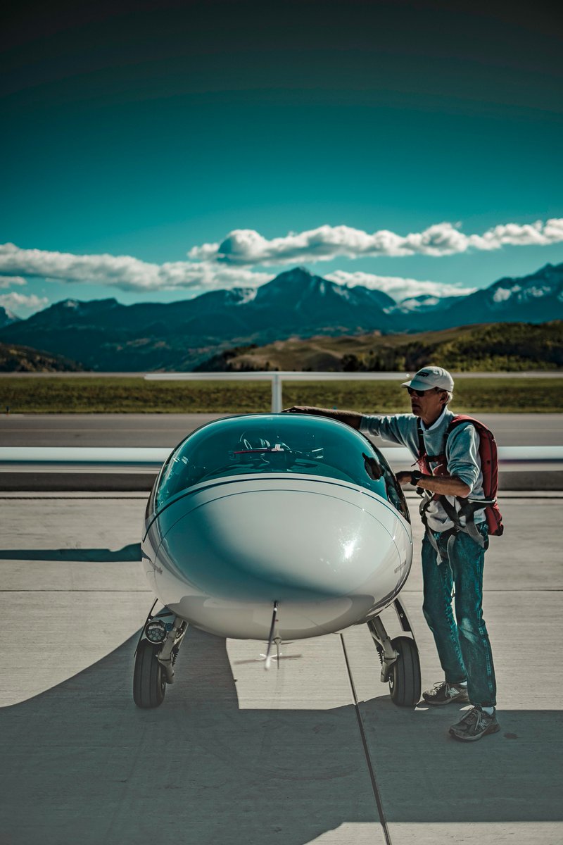 StemmeAG's tweet photo. Get more info on our #Stemme #S12 #aircraft and how we combine #2AcIn1 on https://t.co/lSJSjVe64a #AboveItAll #GravityOutsmarted #avgeek #aviation #Telluride #Colorado #USA #scaleupliving #luxurytravel @Stemme_USA pic by @philm62269375 &amp; @P1Aviation https://t.co/3Oik4VJ0eh