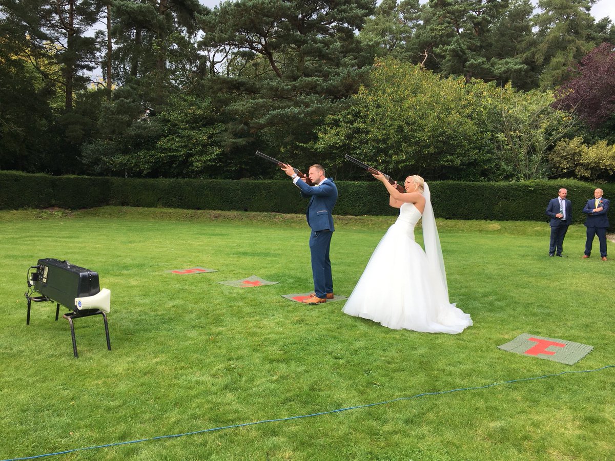 bond_parties's tweet photo. #LaserClayShooting is a superb afternoon activity that fits in well after the #WeddingCeremony and before the #WeddingBreakfast at any #SummerWedding ❤️ #LaserShooting #ClayShooting #Shooting #ShotgunWedding #Wedding #Weddings #WeddingEntertainment #Summer #WeddingWednesday https://t.co/oFpVrUXLn5